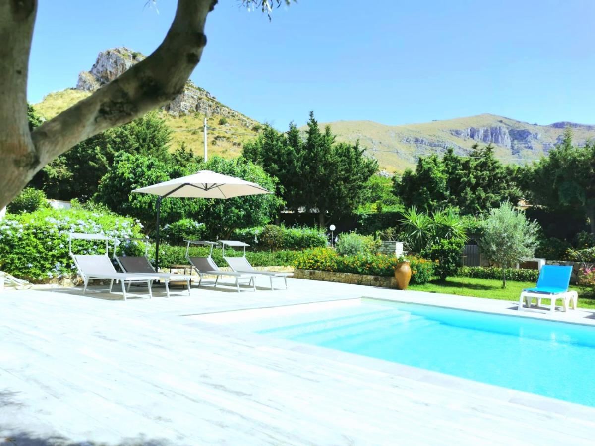 Villa Hibiscus Castellammare del Golfo Exterior foto